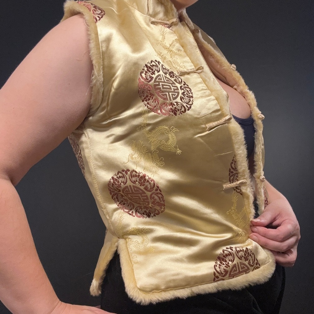 Vtg Gold Satin Brocade Vest Faux Fur‎ Frog Closures Chinese S Boho Witchy Fairy